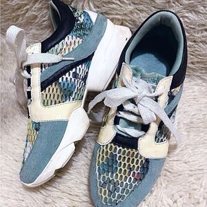 Mo & Co - Colorful Mesh Sneakers with Suede Accents